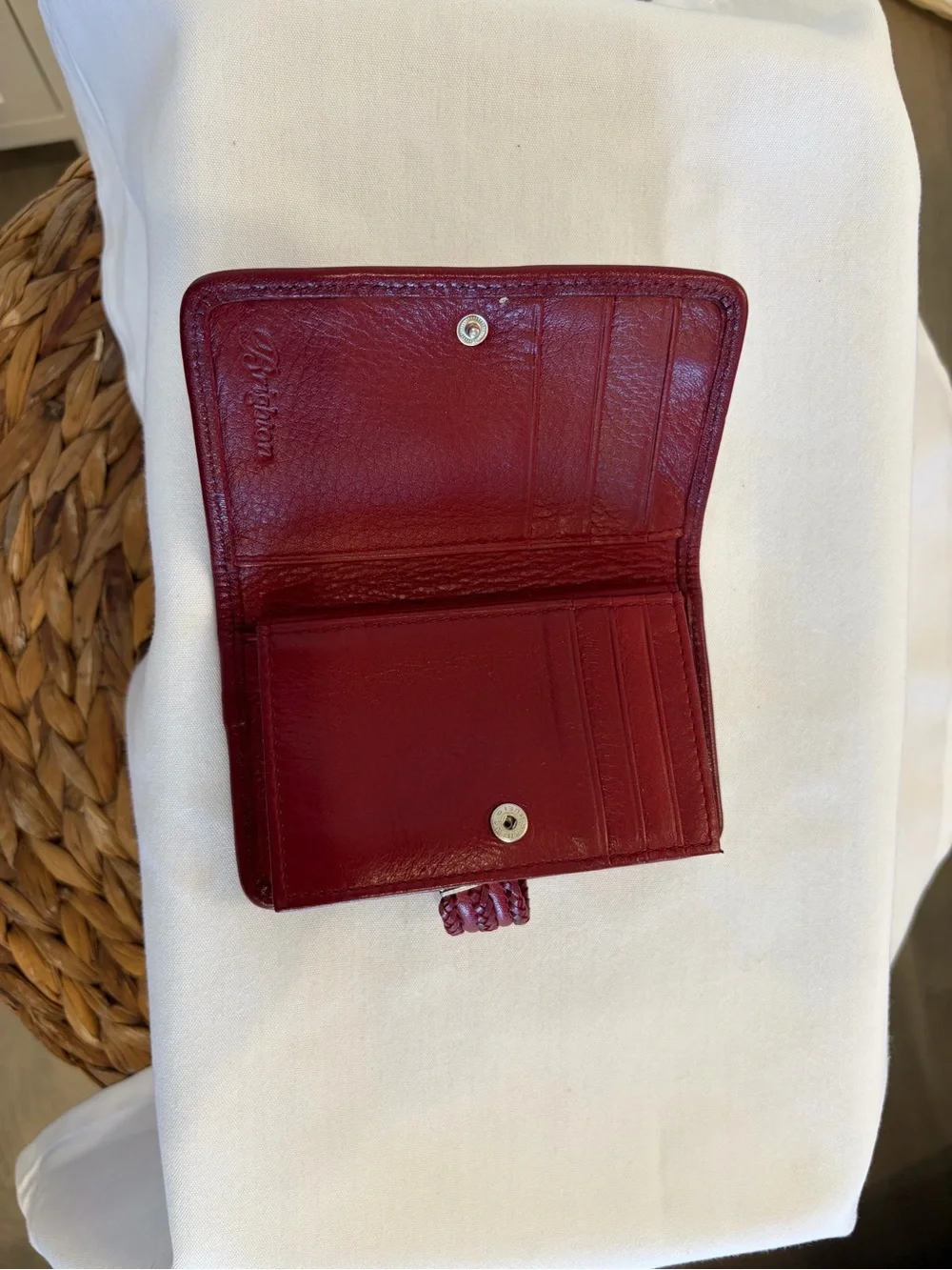 Women's Burgundy Leather Key & Card Holder with Decorative Silver Heart Clasp